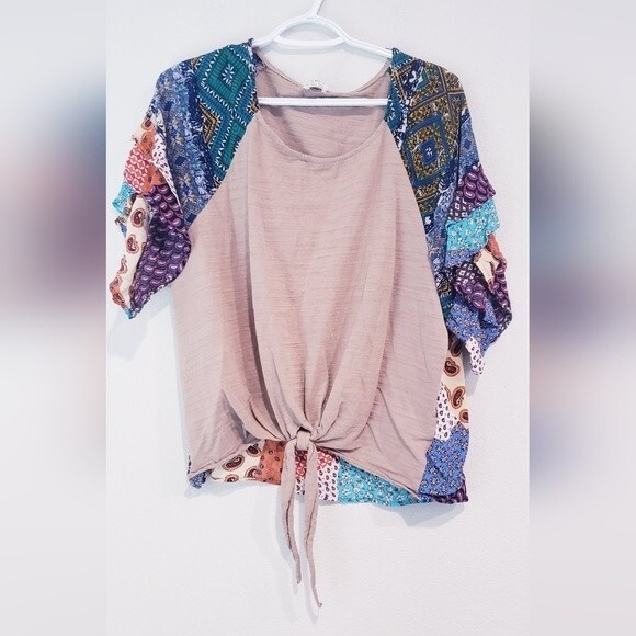 Umgee Multicolored Multimedia Top Size L - Picture 1 of 6
